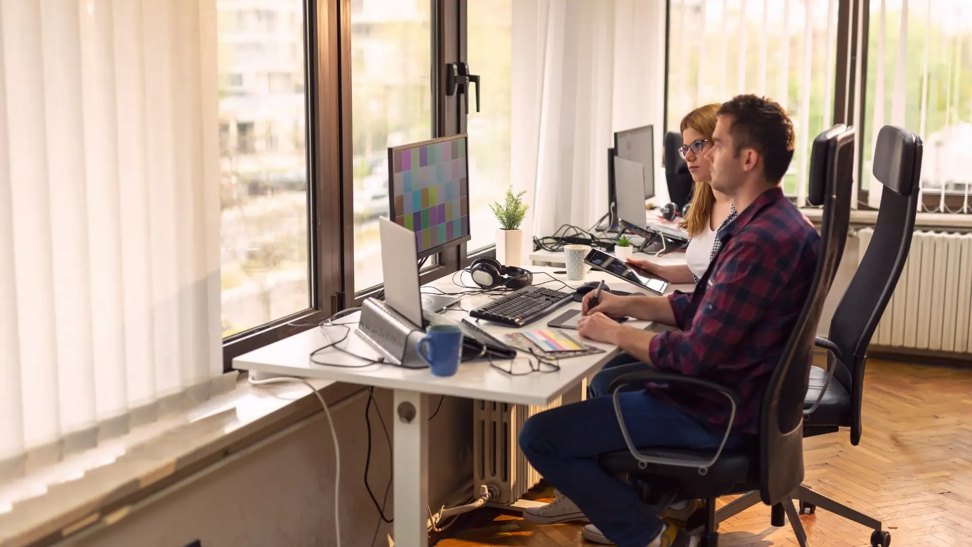 Wybór odpowiedniej agencji webowej: Jak znaleźć i wybrać firmę do tworzenia strony internetowej.