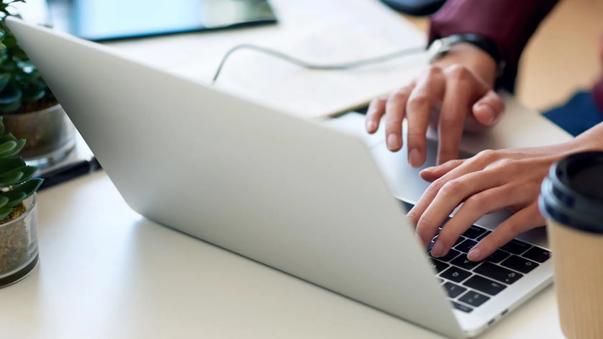 Jak administrować stroną na WordPress: Kompletny poradnik