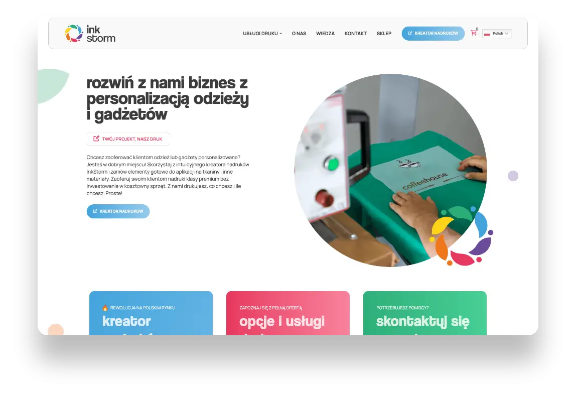 Interfejs kreatora nadruków Ink Storm z opcjami personalizacji i podglądem projektu na stronie SMART Agency